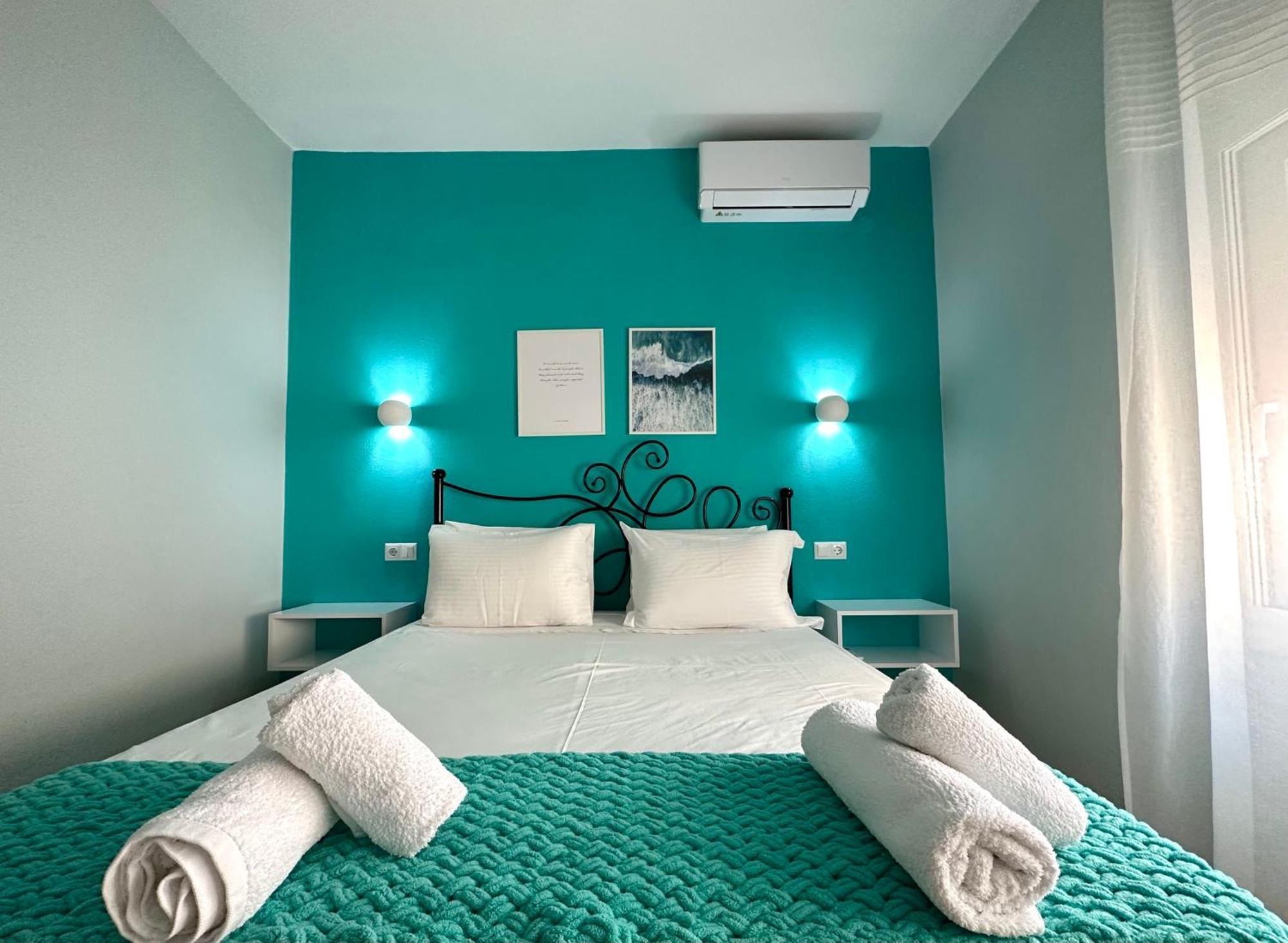 W Pearl Suite เนอาเปรามอส ภายนอก รูปภาพ